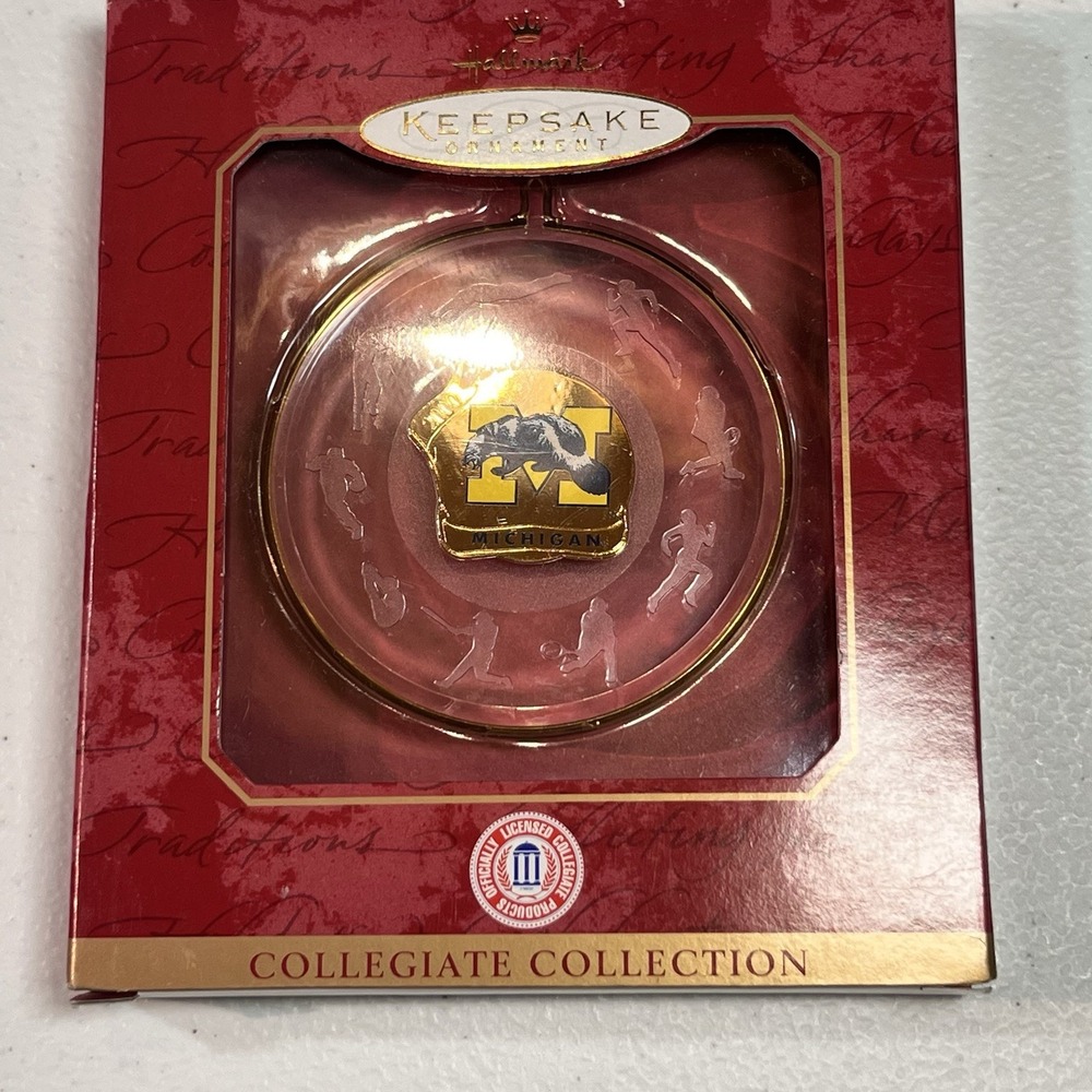 Michigan Wolverines~Hallmark Keepsake Ornament 2000 Collegiate‎ Collection NIB